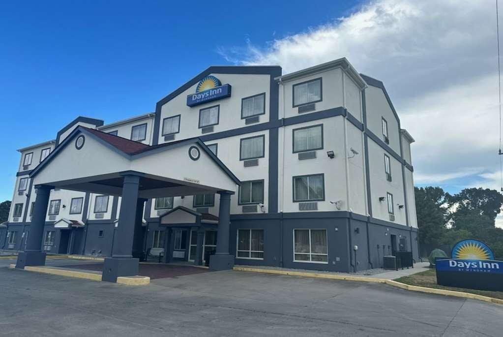 Days Inn By Wyndham Baton Rouge I-10 Prairieville Exterior photo