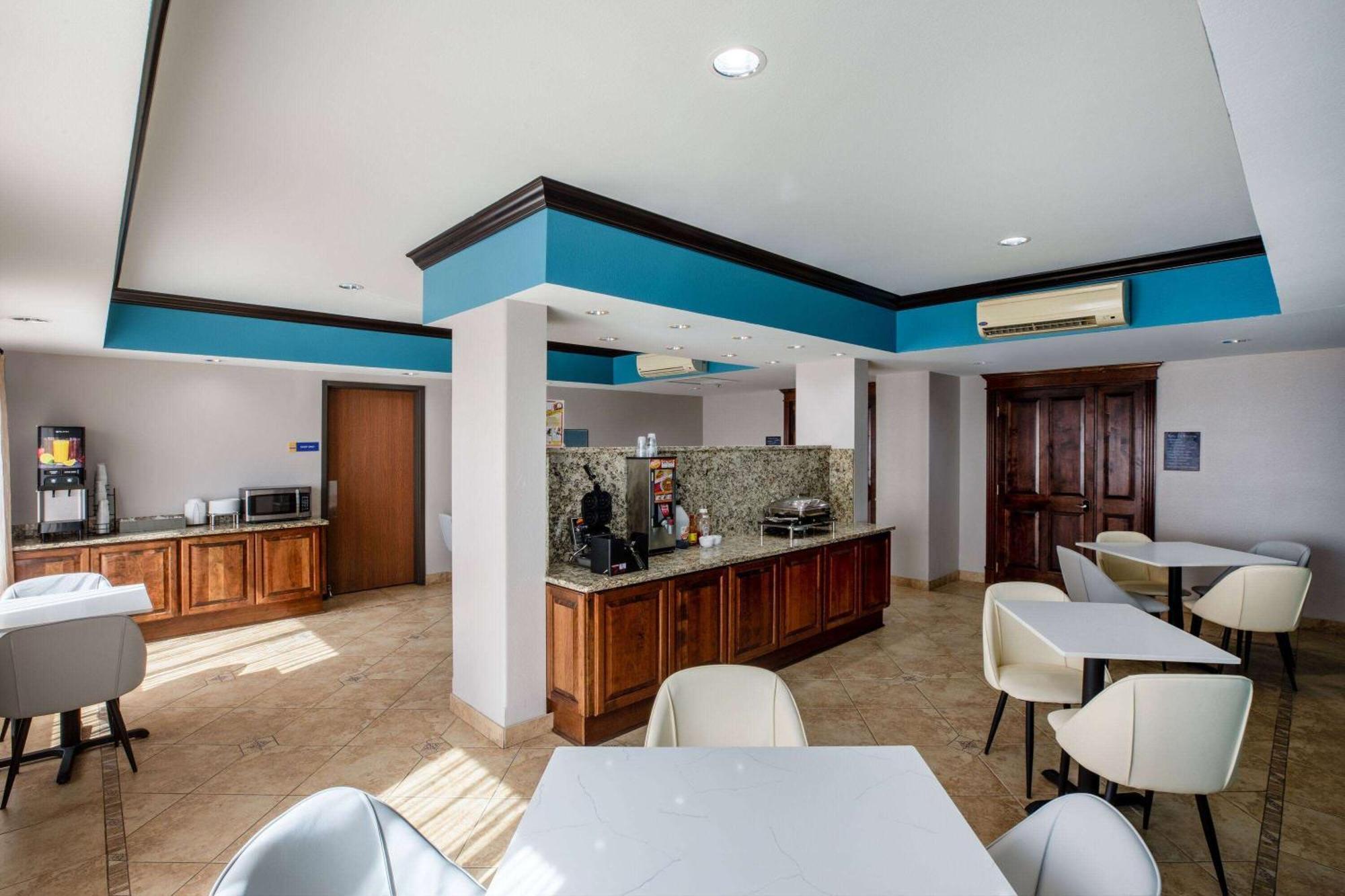 Days Inn By Wyndham Baton Rouge I-10 Prairieville Exterior photo